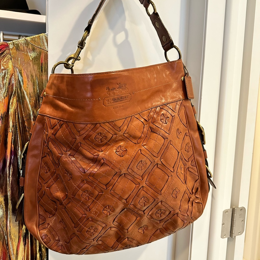 Vintage COACH large purse, leather embroidered detail, cognac leather